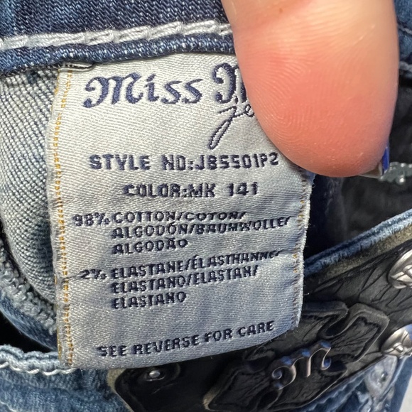 👖|•MISS ME•| Boyfriend Capri Jeans Size 29👖 - Picture 10 of 10